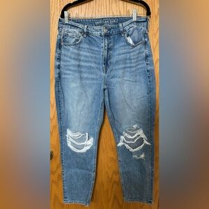 American Eagle Mom Jeans